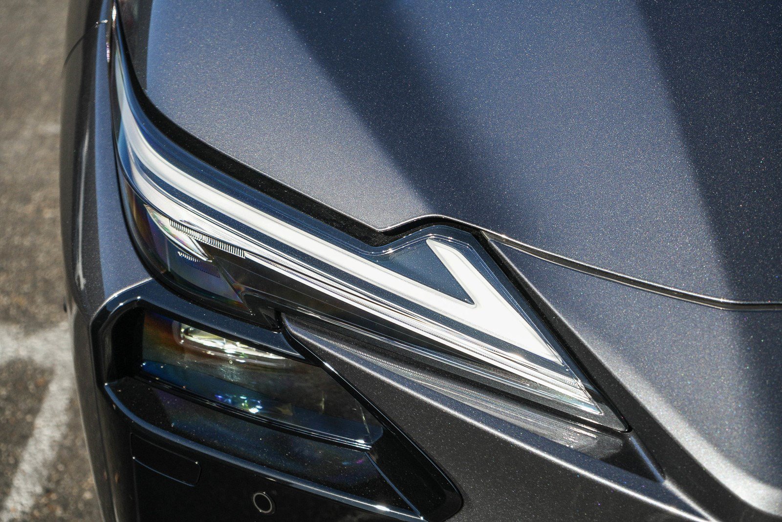 New 2026 Lexus ES 350h AWD w/ Cold Area Package image 8