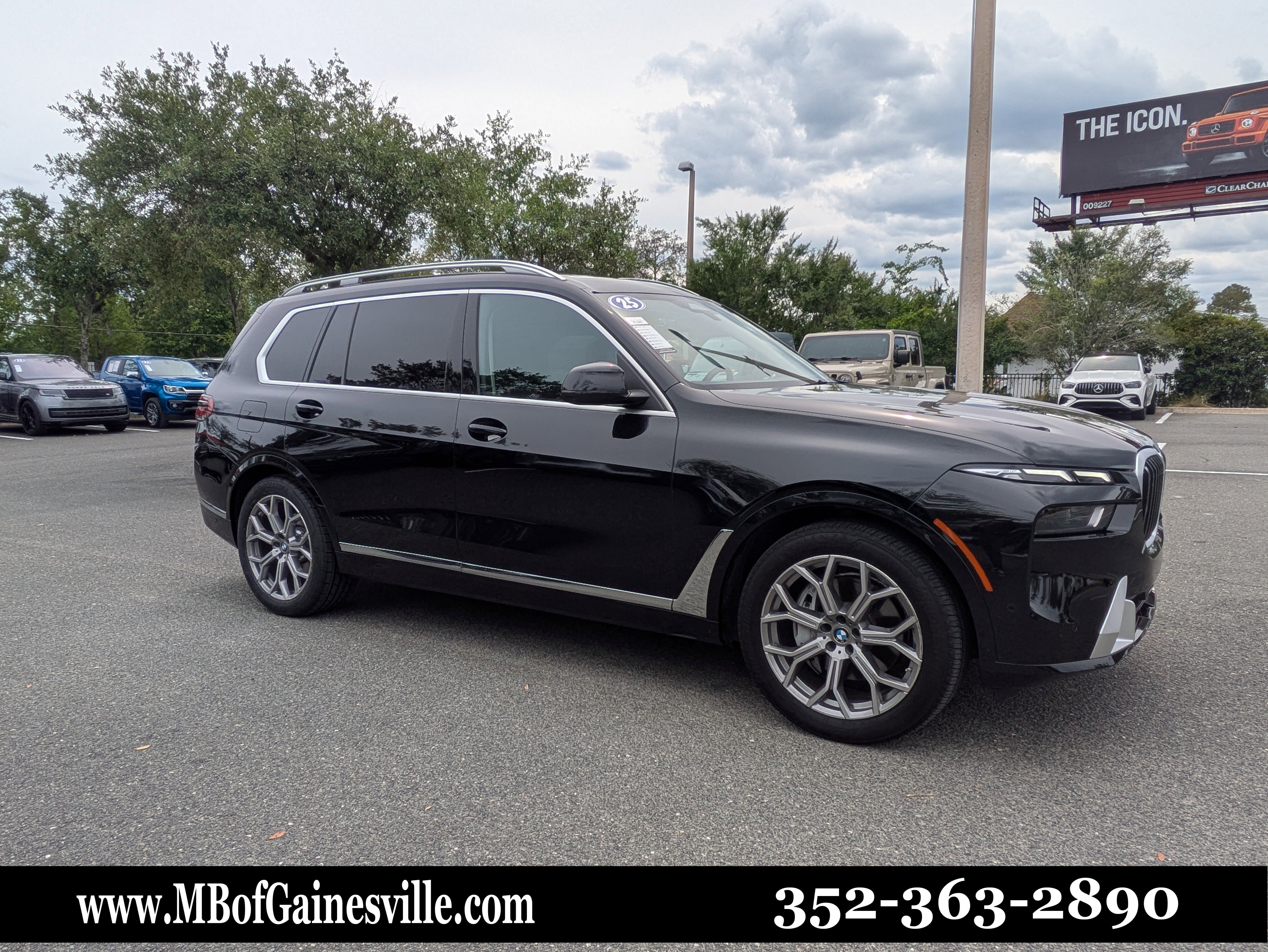 Used 2025 BMW X7 xDrive40i AWD/4WD image 1