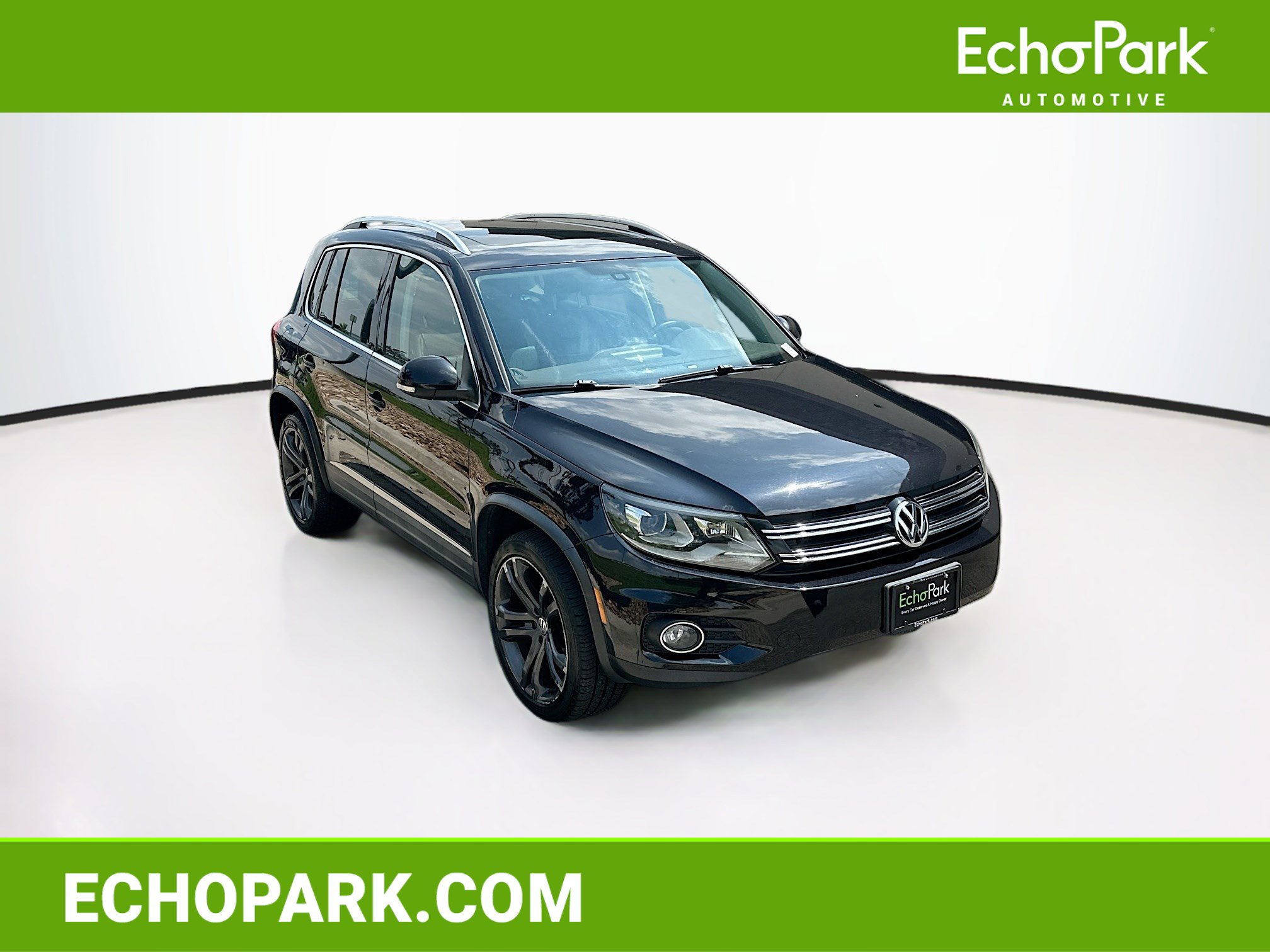 Used 2017 Volkswagen Tiguan SEL AWD/4WD image 1
