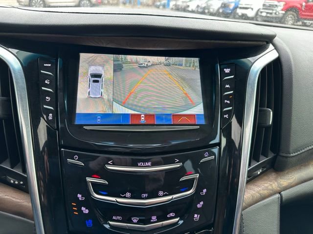 Used 2019 Cadillac Escalade Luxury image 36