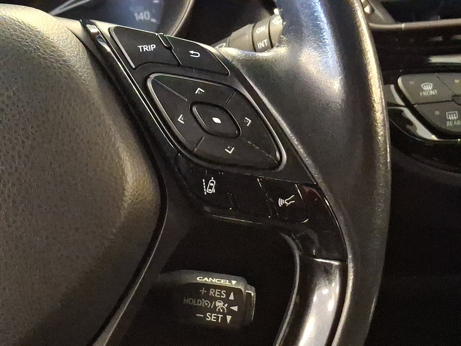 Used 2021 Toyota C-HR XLE image 21