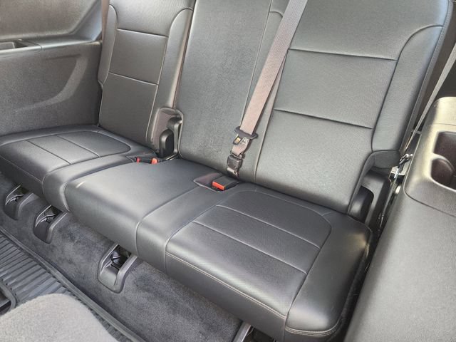 Used 2022 Chevrolet Traverse High Country AWD/4WD image 32