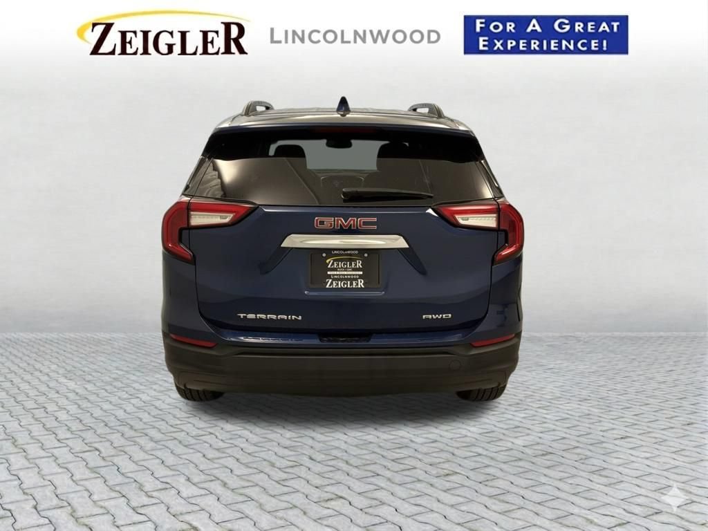 Used 2022 GMC Terrain SLE w/ Driver Convenience Package AWD/4WD image 9