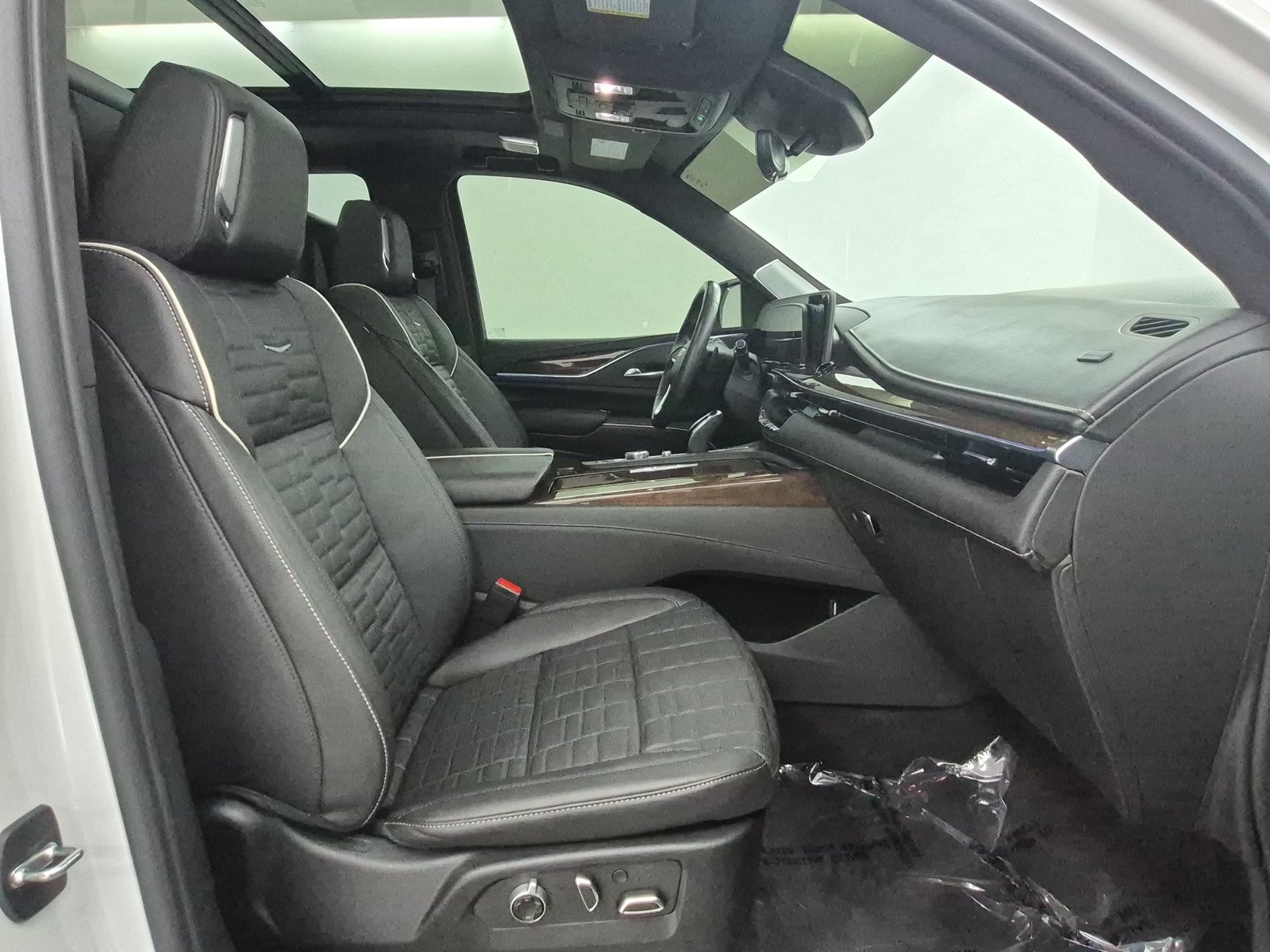Used 2024 Cadillac Escalade Sport Platinum AWD/4WD image 26