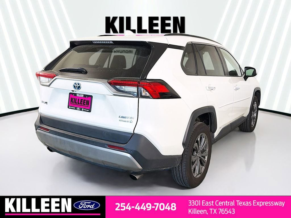 Used 2022 Toyota RAV4 Limited image 8