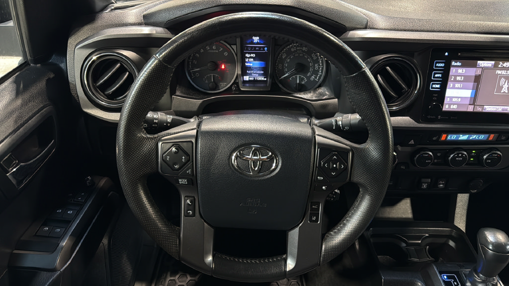 Used 2019 Toyota Tacoma SR5 AWD/4WD image 16