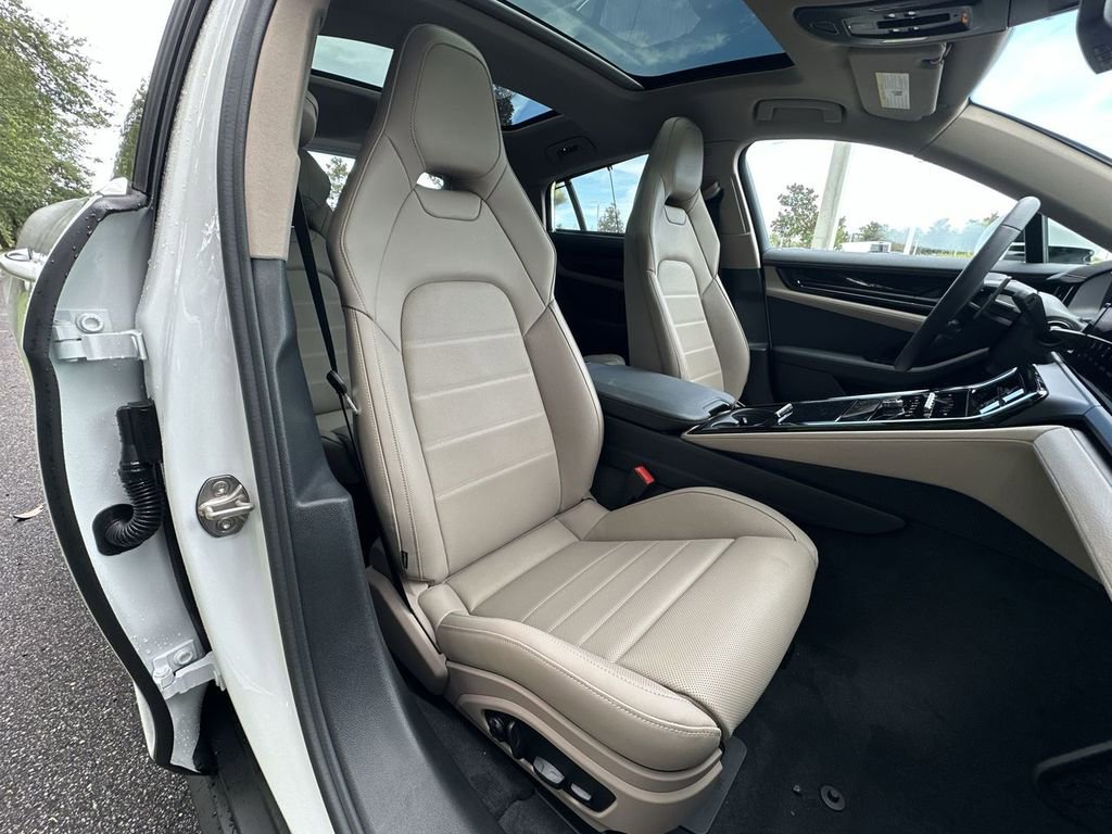 Certified 2025 Porsche Panamera image 29
