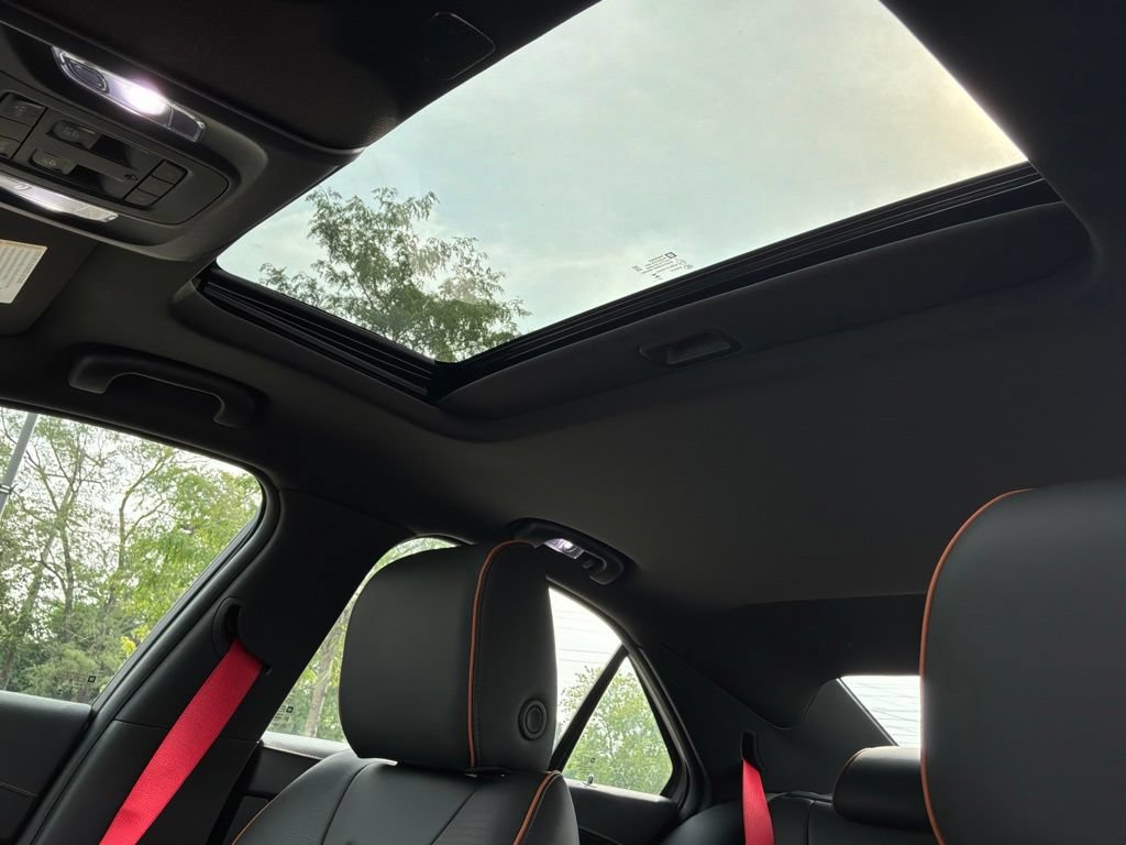 New 2026 Cadillac CT4 V w/ Technology Package AWD/4WD image 26
