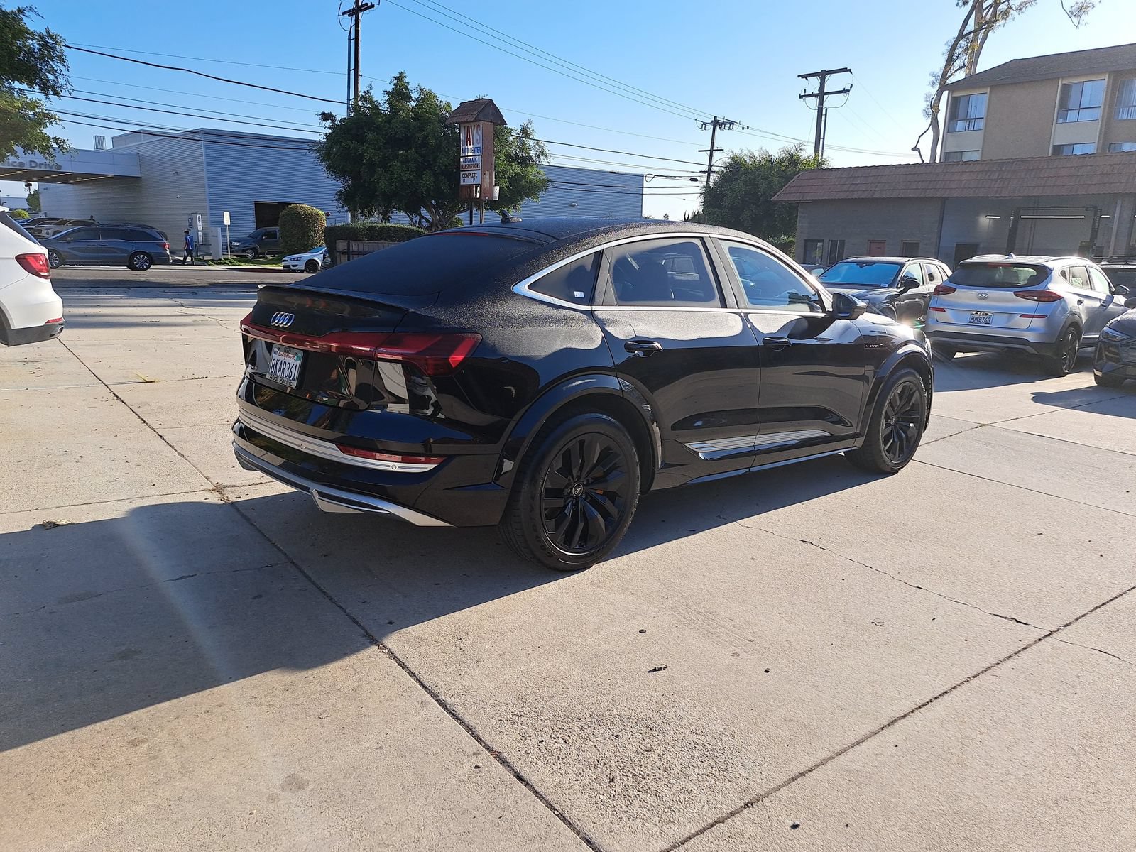 Used 2022 Audi e-tron S Prestige AWD/4WD image 5
