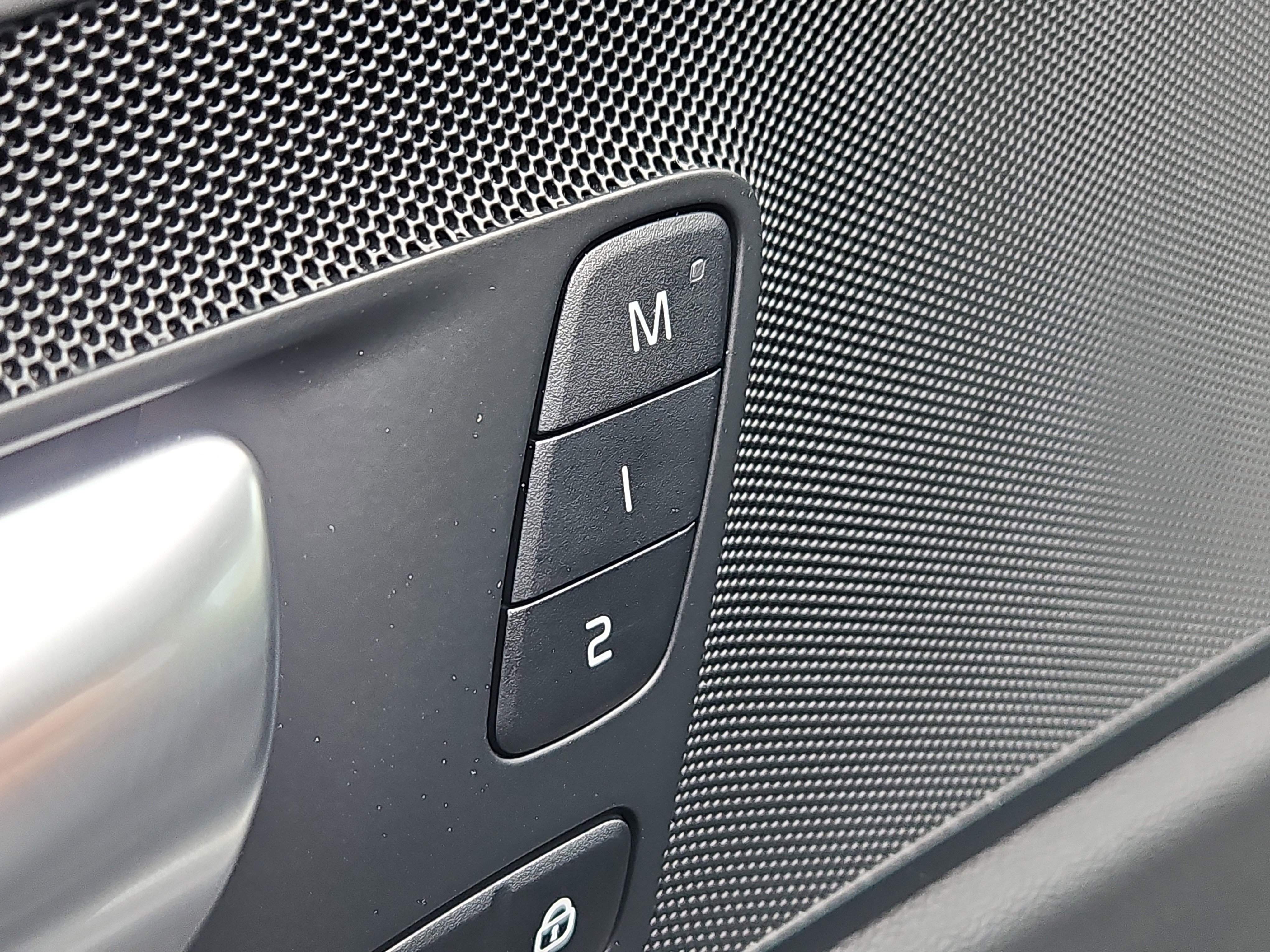 New 2026 Volvo XC60 B5 Plus w/ Protection Package Premier image 9