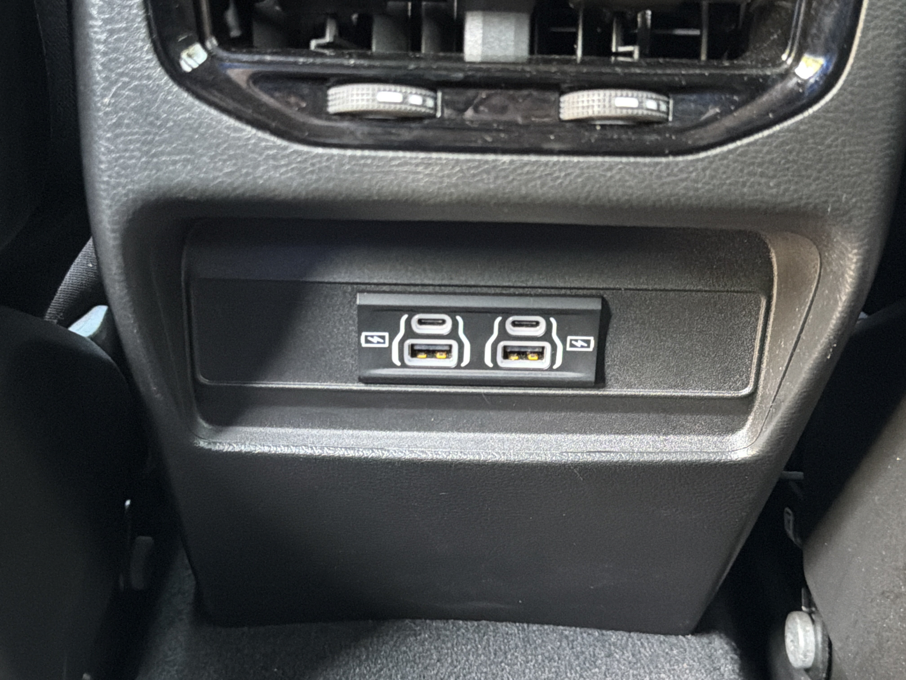 Used 2025 Jeep Grand Cherokee Laredo X RWD image 23