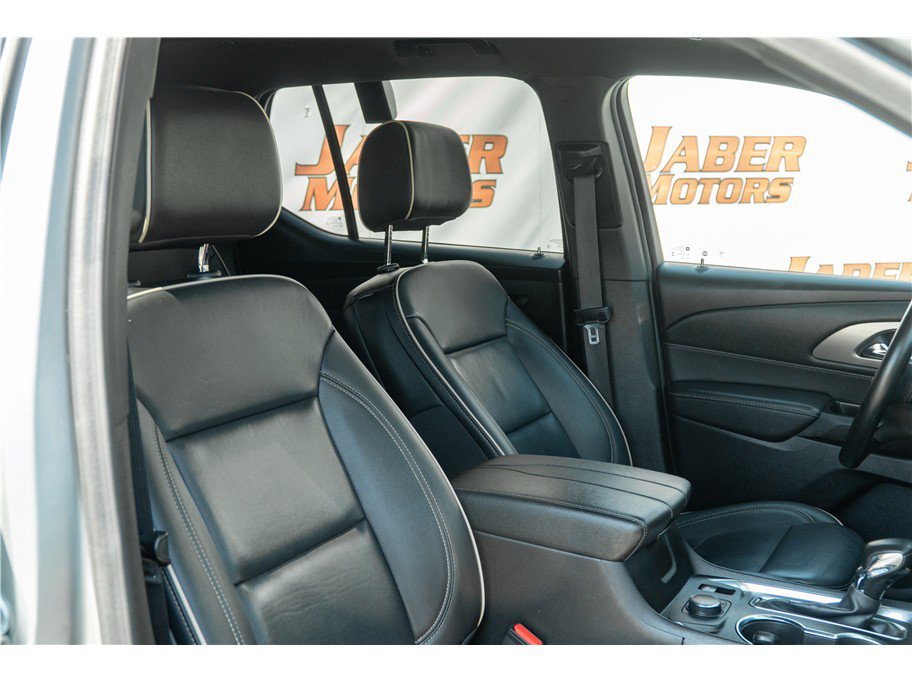 Used 2023 Chevrolet Traverse Premier w/ Redline Edition AWD/4WD image 44