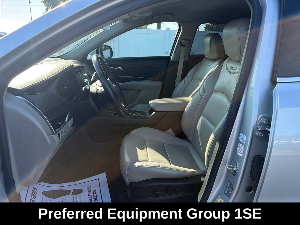 Used 2022 Cadillac XT4 Premium Luxury w/ Safety Alert Package AWD/4WD image 11
