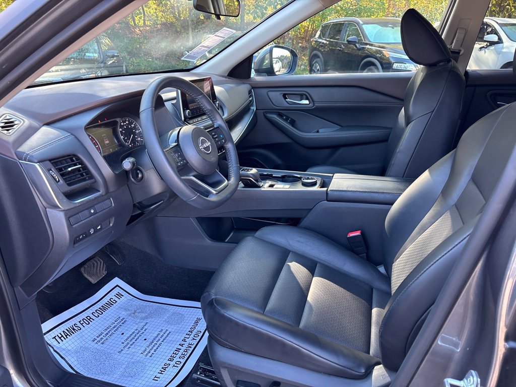 Used 2023 Nissan Rogue SV w/ SV Premium B Package AWD/4WD image 9