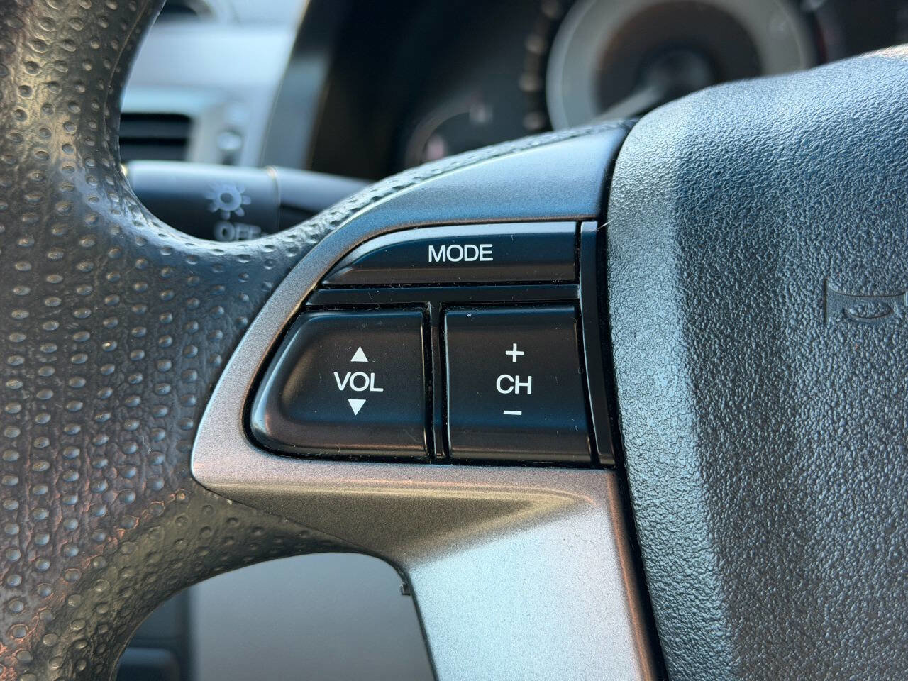 Used 2011 Honda Odyssey EX image 35