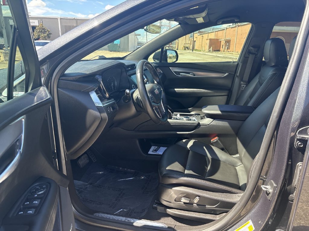 Used 2022 Cadillac XT5 Luxury FWD image 13