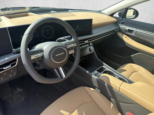 Used 2025 Hyundai Sonata Limited image 3