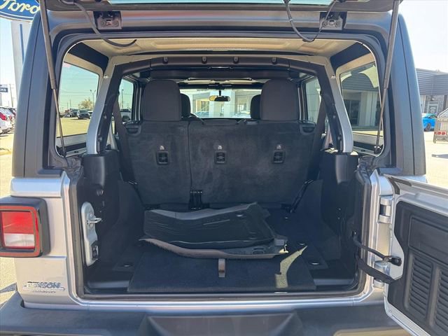 Used 2022 Jeep Wrangler Unlimited Sport image 10