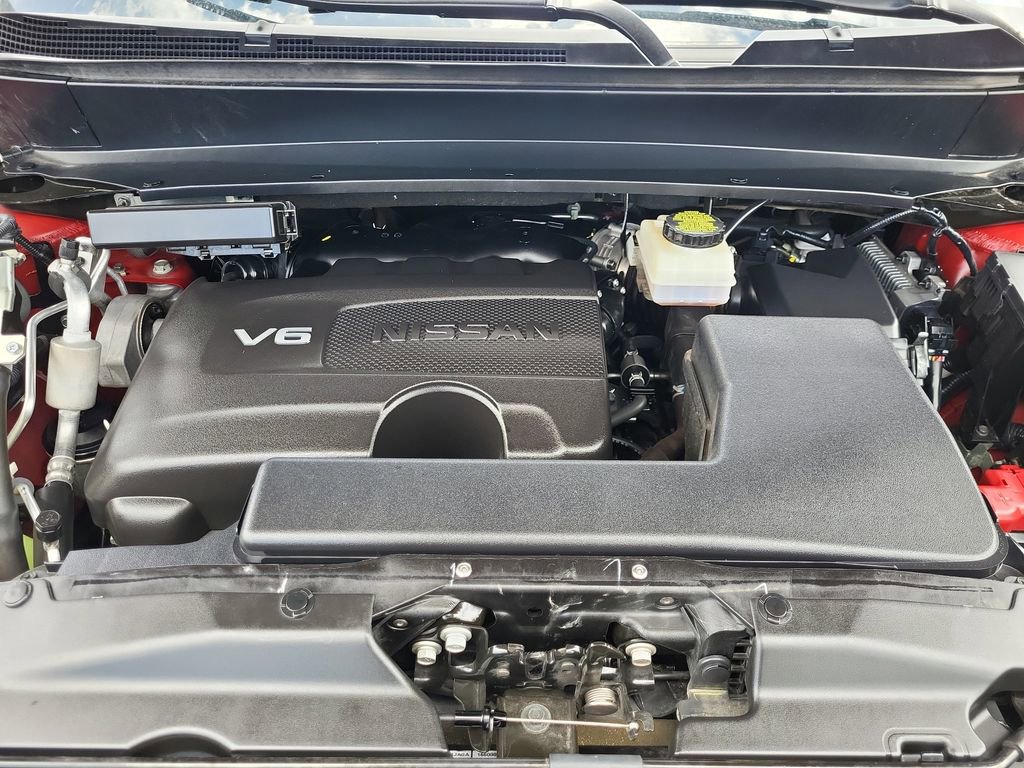 Used 2020 Nissan Pathfinder SL AWD/4WD image 16