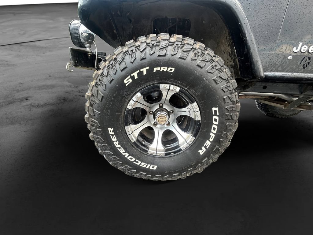 Used 1989 Jeep Wrangler Sahara AWD/4WD image 9