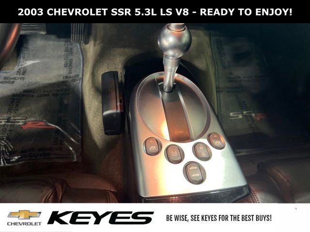 Used 2003 Chevrolet SSR w/ Preferred Equipment Group image 24