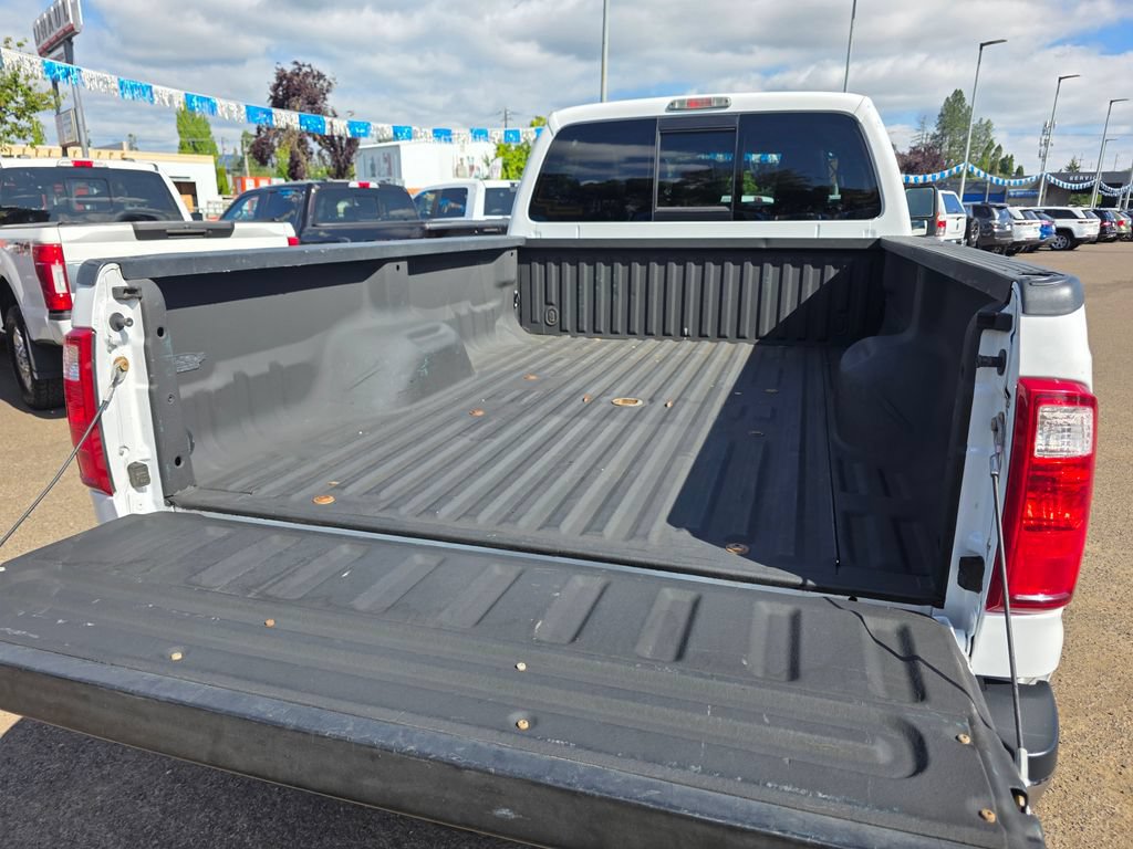 Used 2015 Ford F350 Lariat w/ FX4 Off-Road Package AWD/4WD image 28