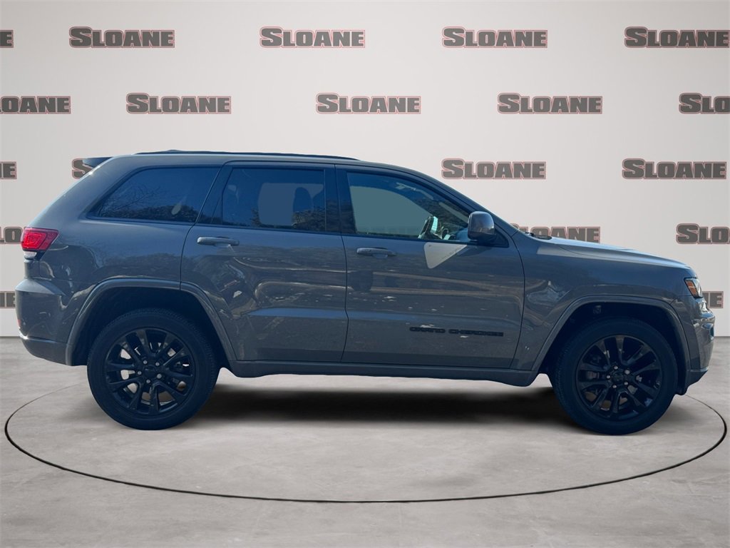 Used 2020 Jeep Grand Cherokee Altitude image 6