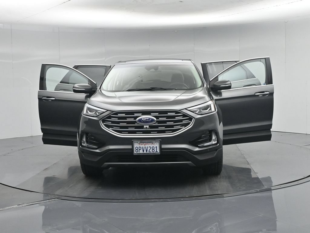 Used 2020 Ford Edge Titanium w/ Equipment Group 301A AWD/4WD image 34