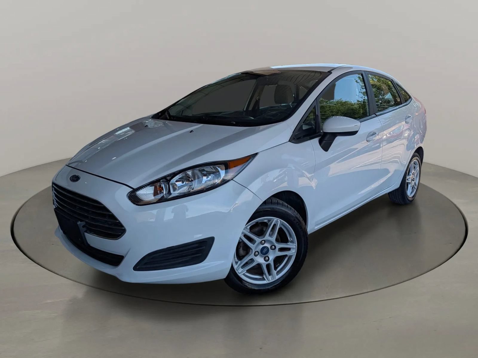 Used 2019 Ford Fiesta SE FWD image 1