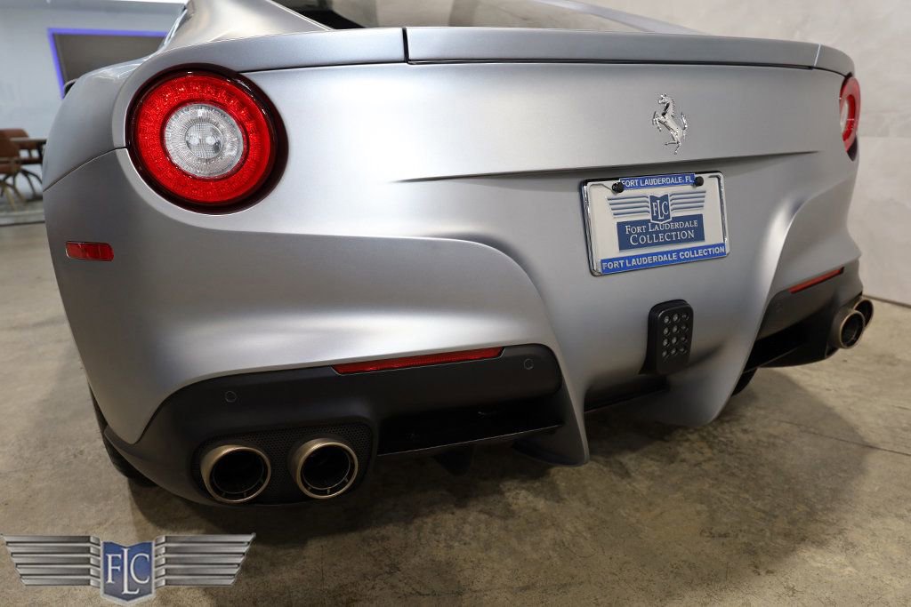 Used 2014 Ferrari F12 Berlinetta image 10