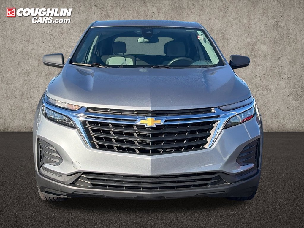 Used 2023 Chevrolet Equinox LS FWD image 2
