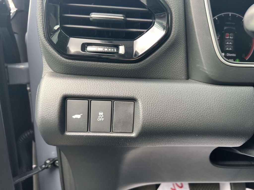 Used 2023 Honda Pilot Touring image 18