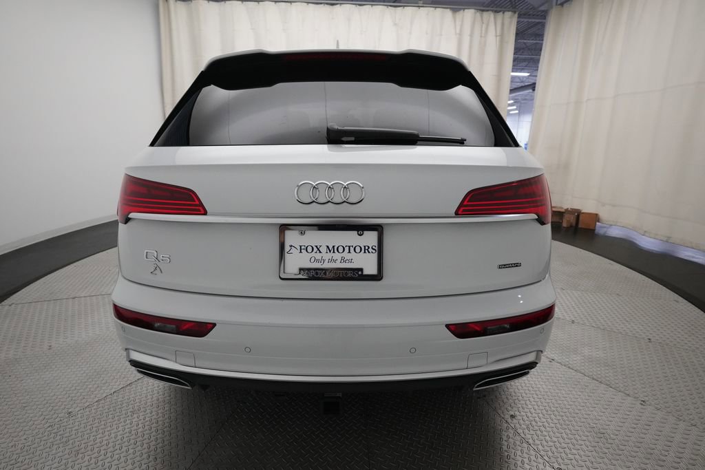 Used 2024 Audi Q5 e Premium Plus w/ Premium Plus Package image 27