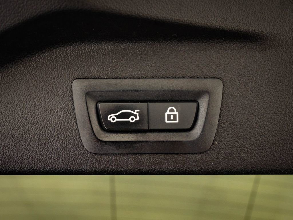 Used 2019 BMW X5 xDrive40i w/ Convenience Package image 19