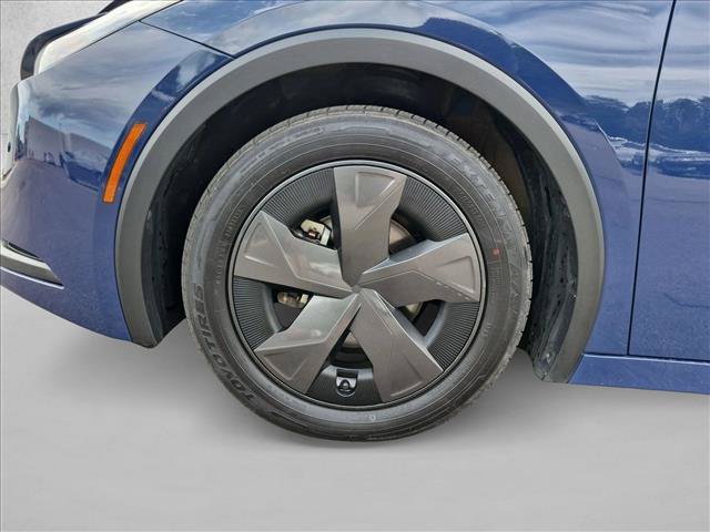 Certified 2025 Toyota Prius LE FWD image 22