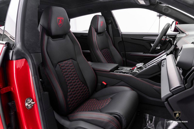 Used 2024 Lamborghini Urus S image 43