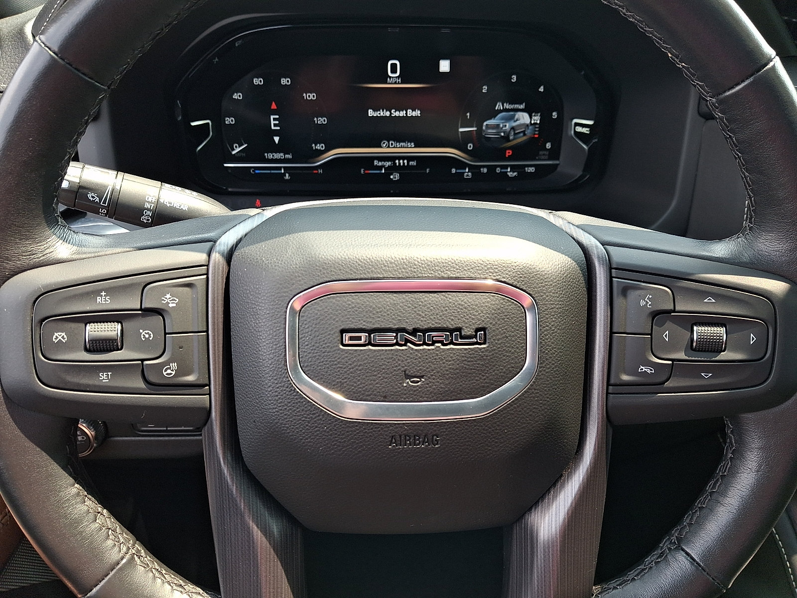 Used 2023 GMC Yukon Denali Ultimate AWD/4WD image 21