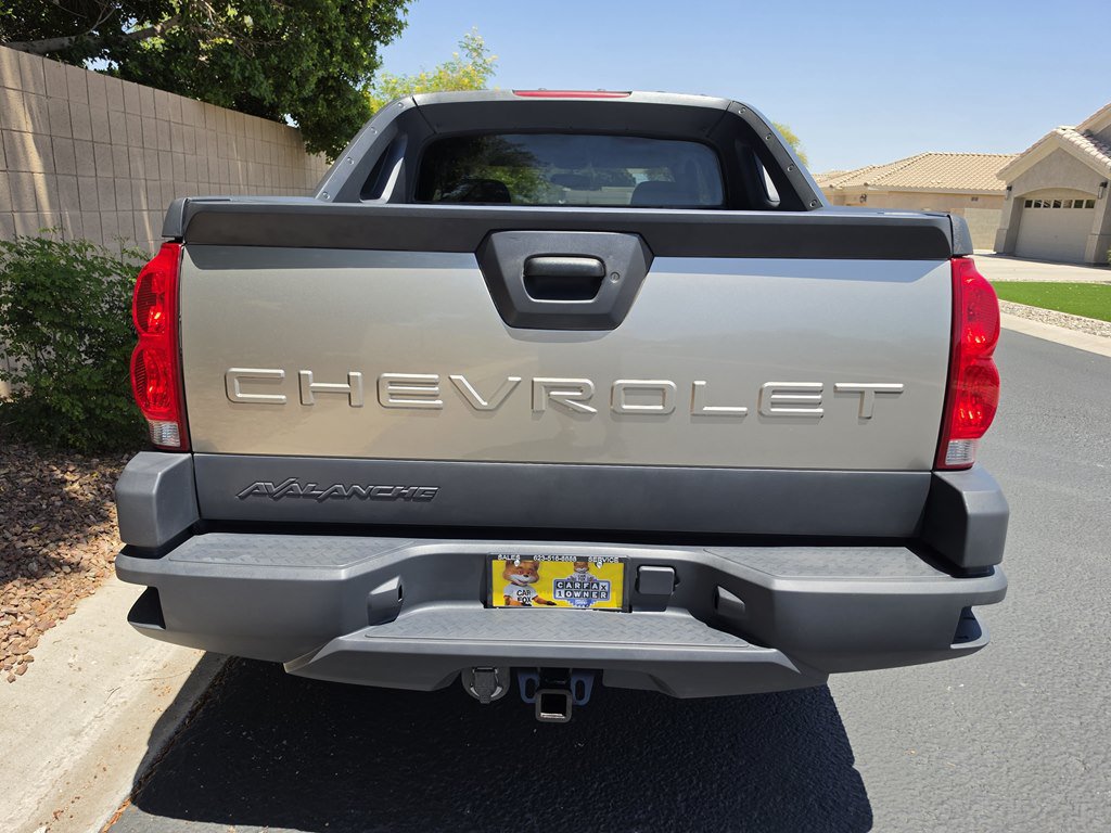 Used 2002 Chevrolet Avalanche 2500 RWD image 5