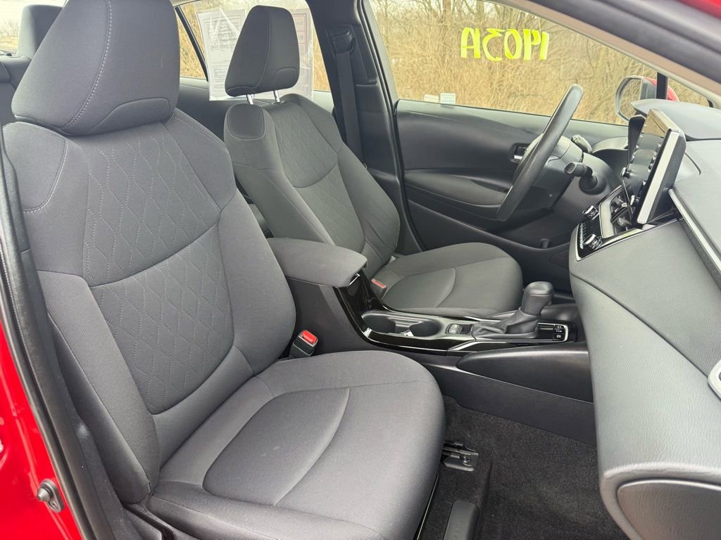 Used 2021 Toyota Corolla LE w/ Carpet Mat Package (TMS) image 21