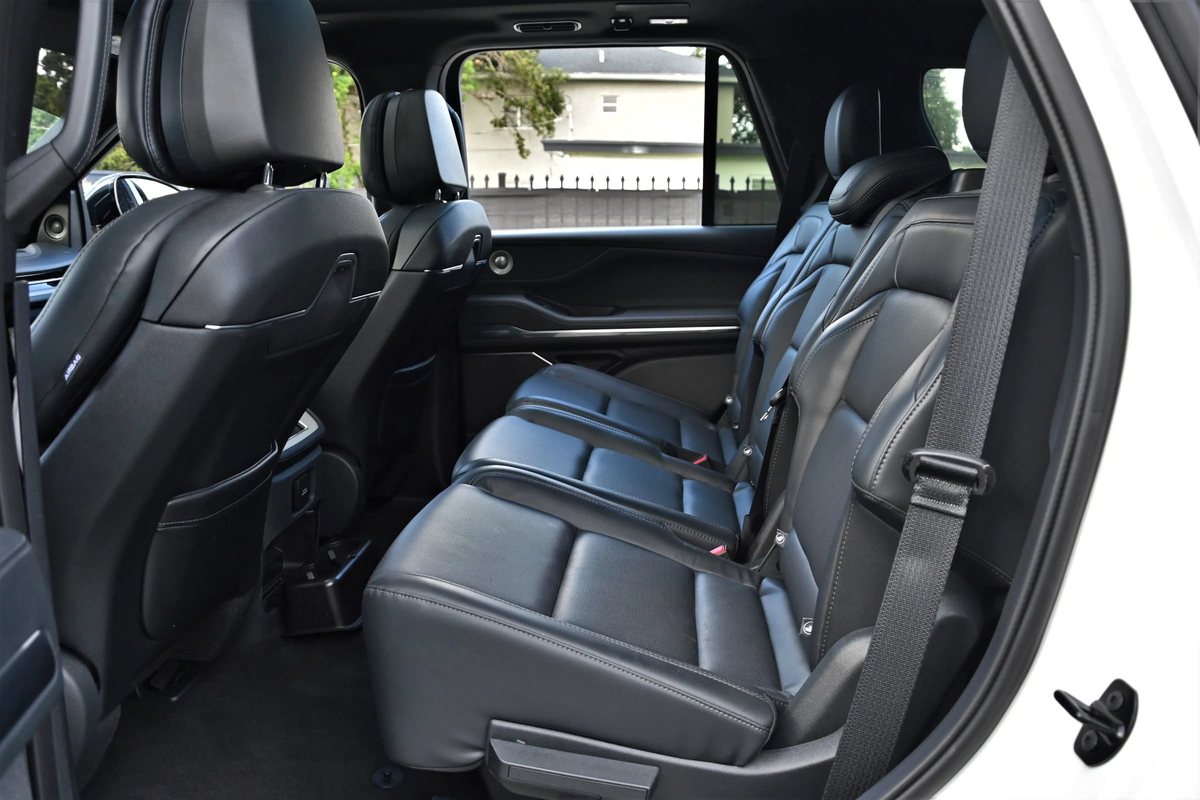 Used 2025 Lincoln Navigator Reserve w/ Jet Appearance Package AWD/4WD image 23