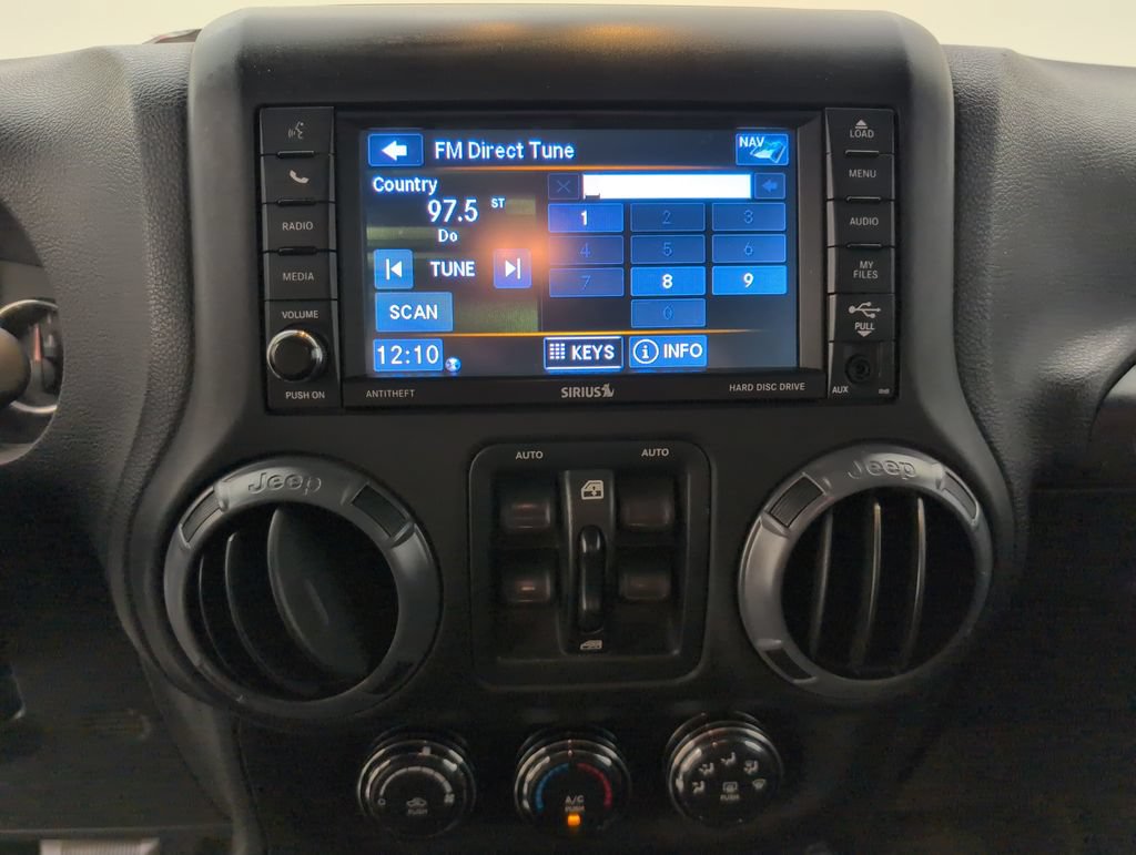 Used 2015 Jeep Wrangler Unlimited Sport w/ Quick Order Package 24S AWD/4WD image 18