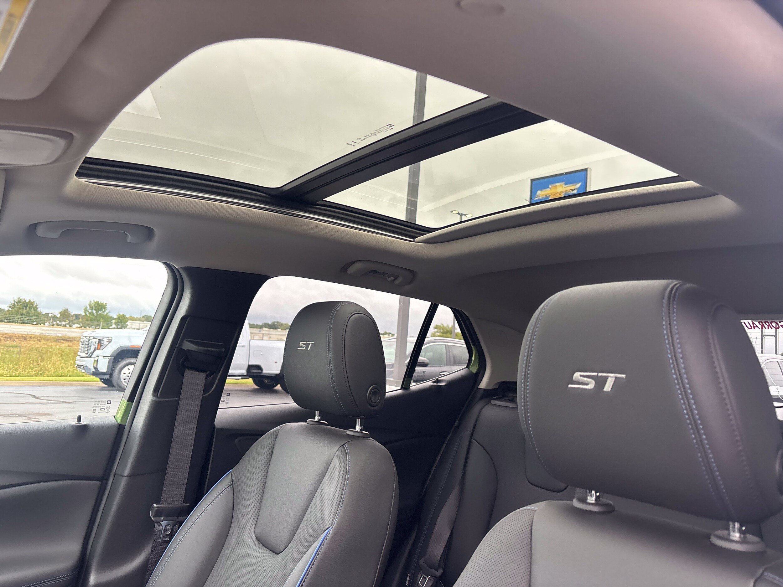 New 2026 Buick Encore GX Sport Touring w/ Comfort Package FWD image 13