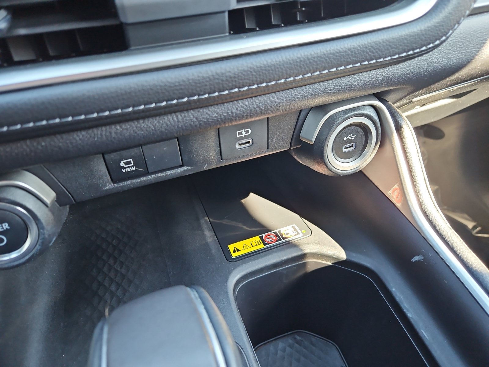 Used 2025 Toyota Grand Highlander AWD Hybrid image 25