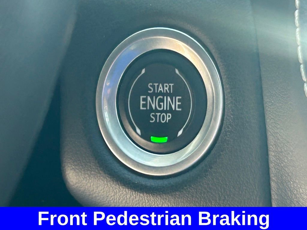 Used 2023 GMC Yukon XL SLT image 49