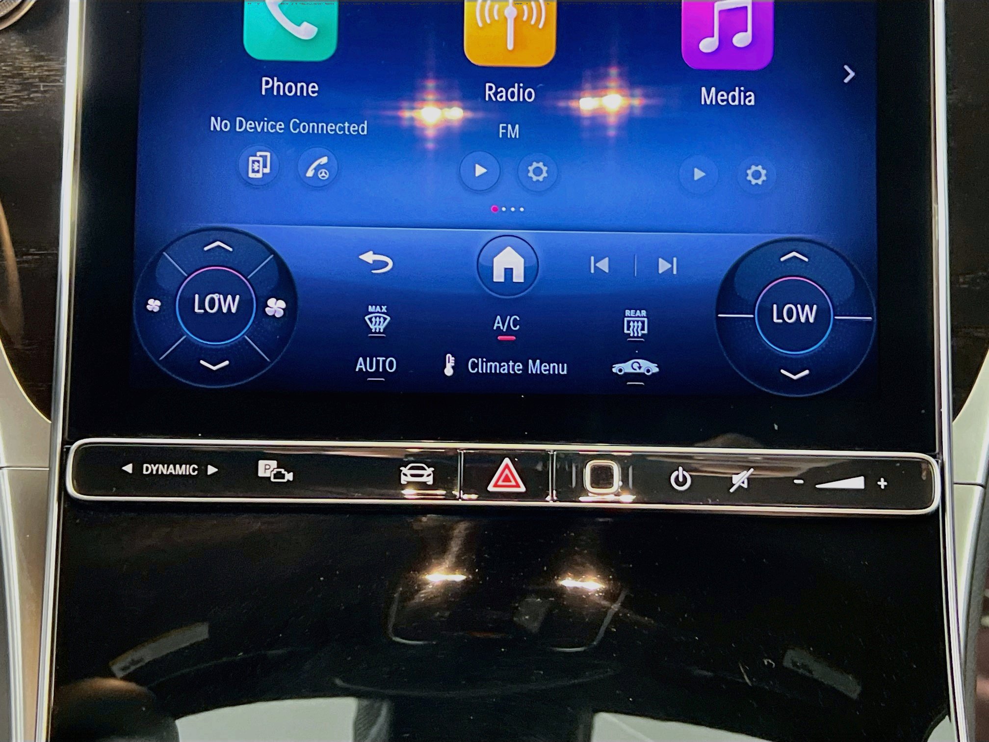 Used 2025 Mercedes-Benz GLC 300 image 26