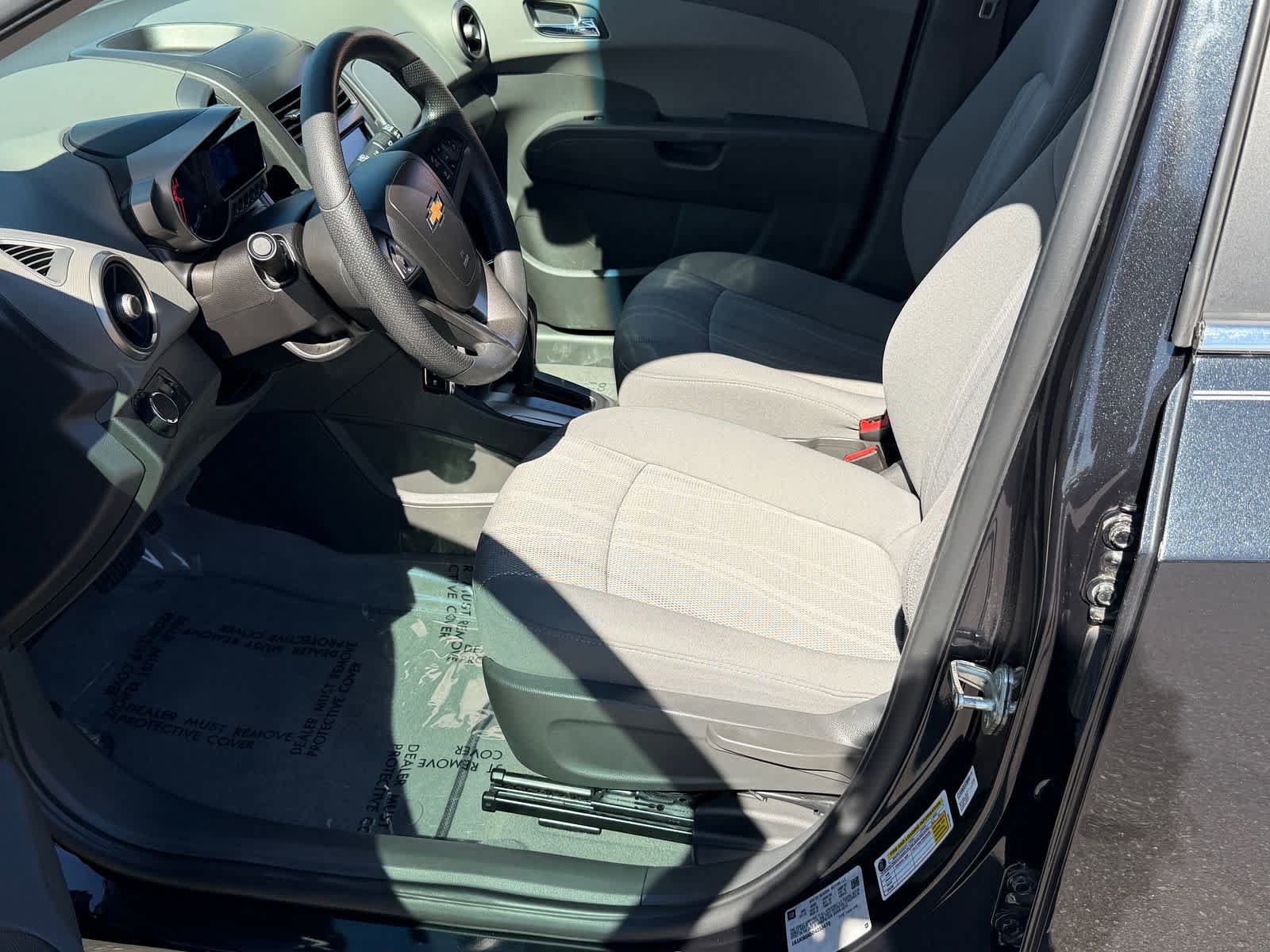 Used 2013 Chevrolet Sonic LT FWD image 13