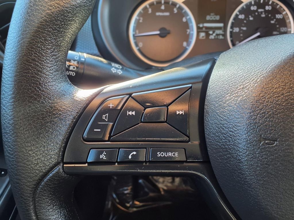 Certified 2025 Nissan Kicks Play S image 13