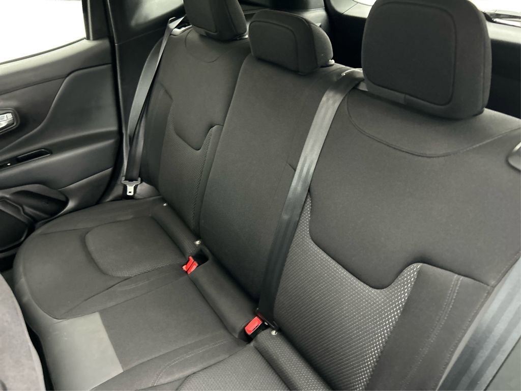 Used 2020 Jeep Renegade Altitude image 16