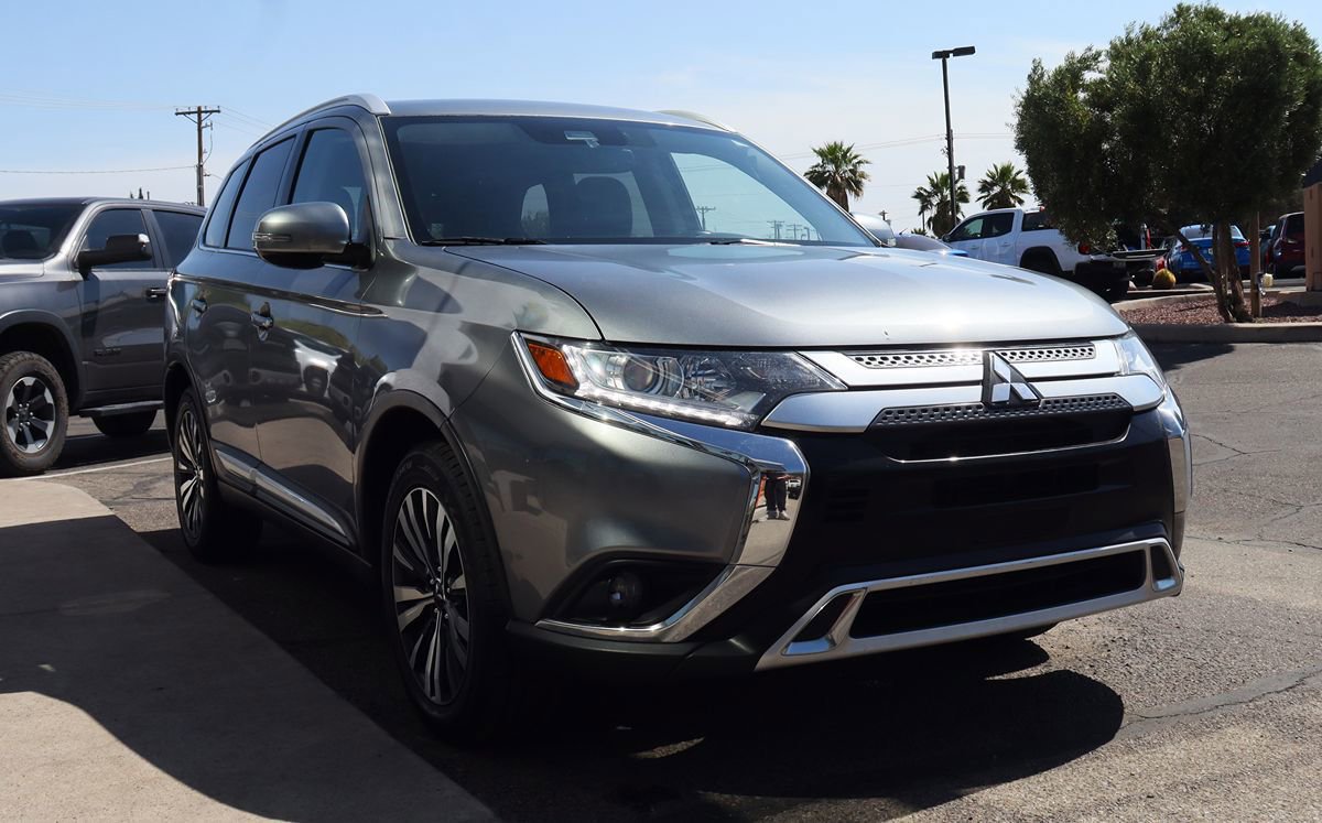 Used 2020 Mitsubishi Outlander SE image 18