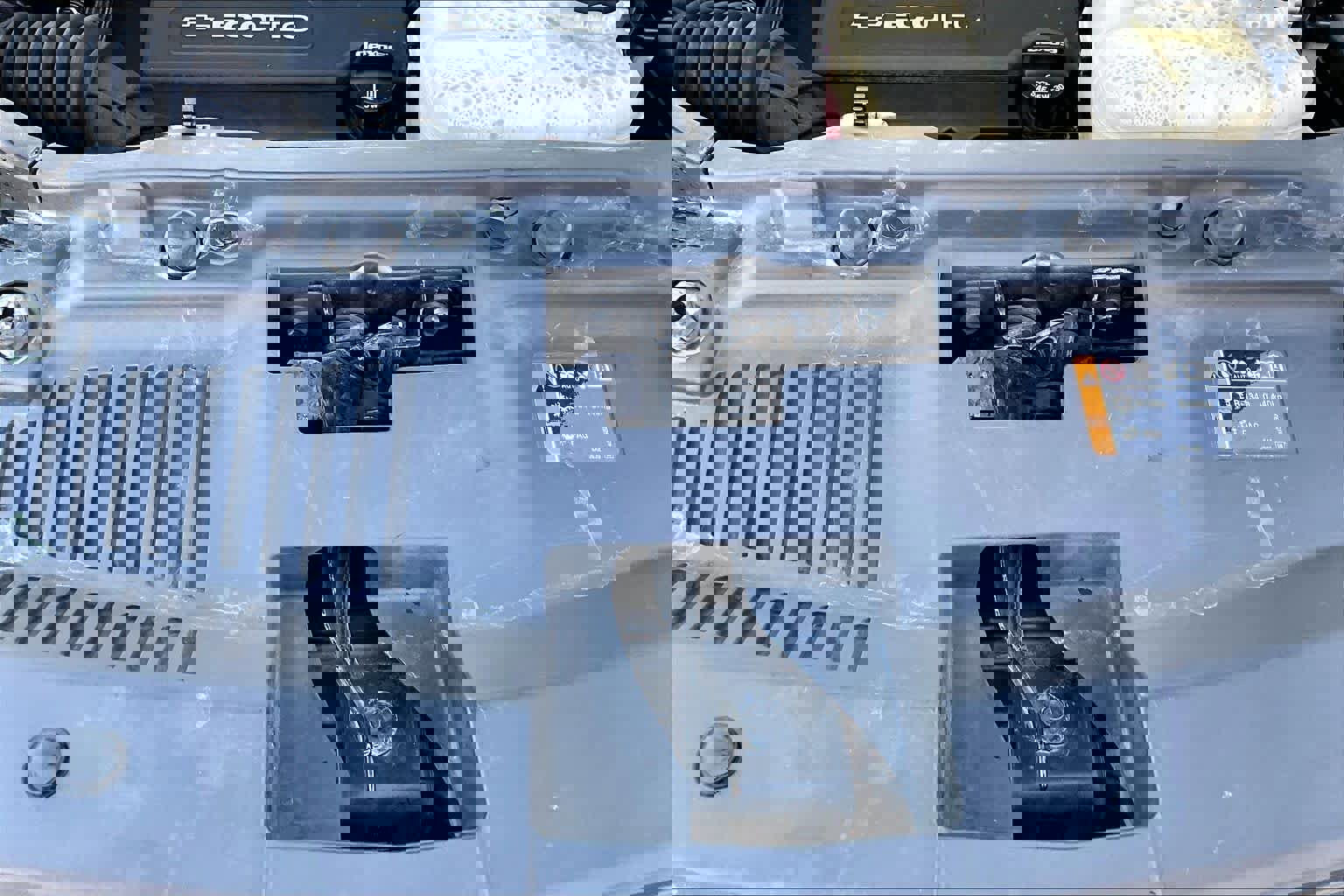 Used 2019 Chevrolet Trax LT w/ LT Convenience Package image 32